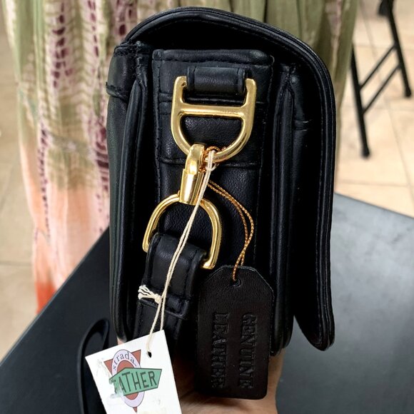 Vtg STRADA Small Black Leather Organizer Crossbody Purse Bag - Picture 3 of 16